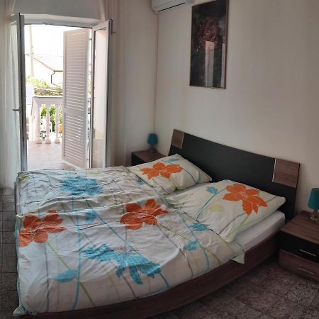 Apartmani Sabira Новий Винодольський Екстер'єр фото