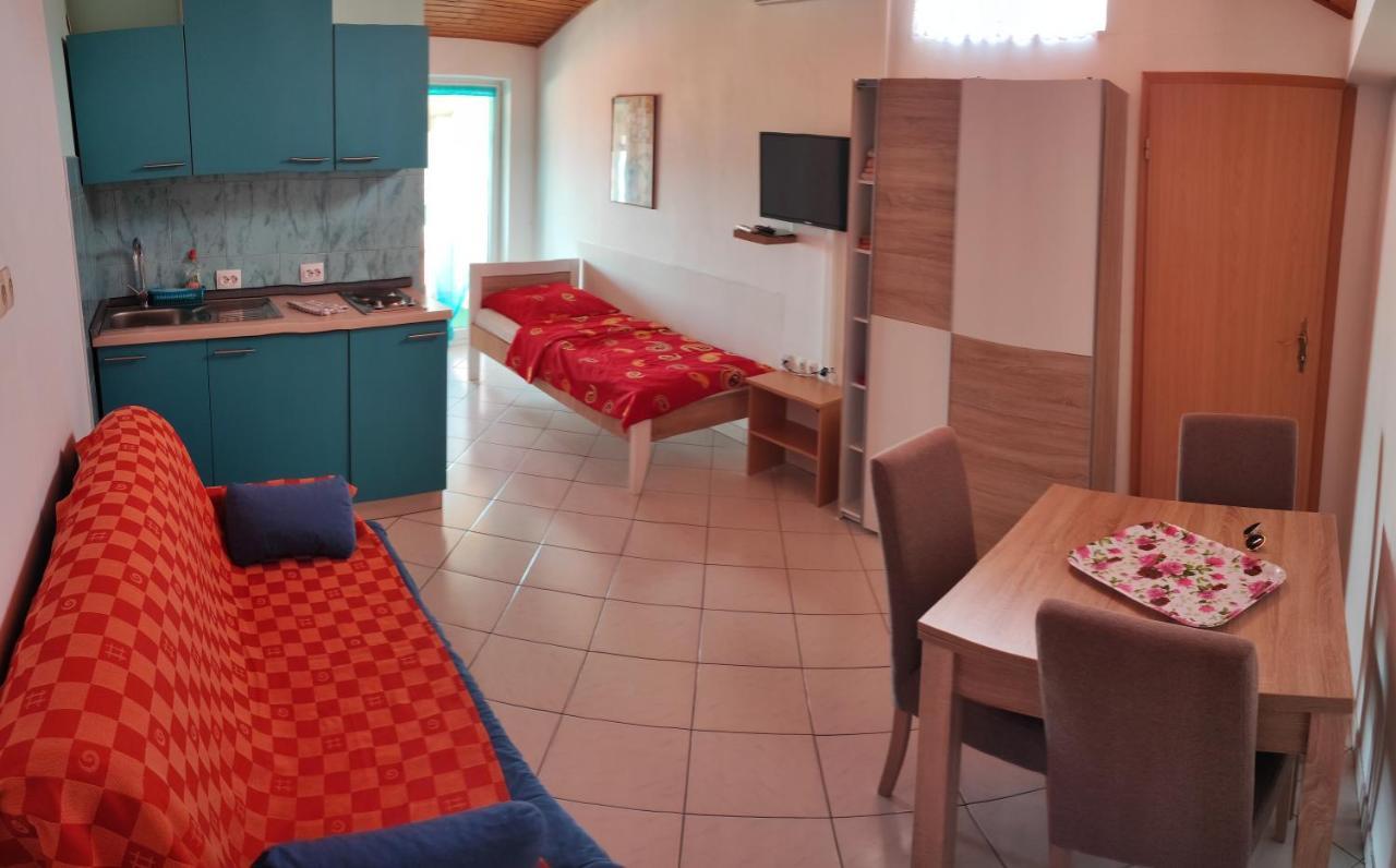 Apartmani Sabira Новий Винодольський Екстер'єр фото