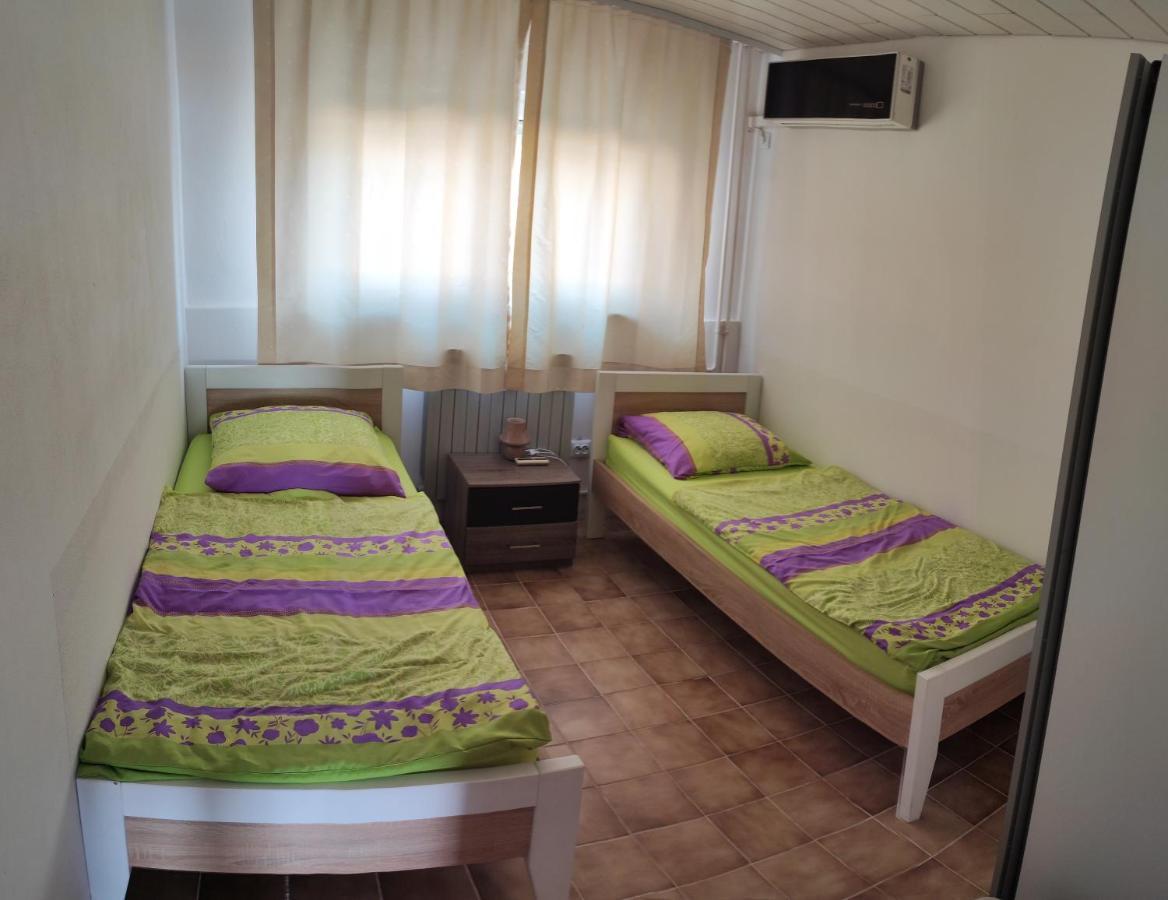 Apartmani Sabira Новий Винодольський Екстер'єр фото