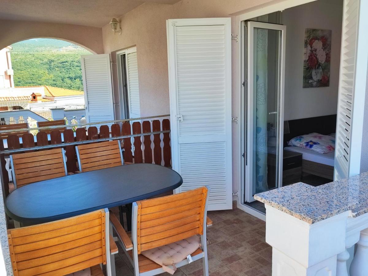 Apartmani Sabira Новий Винодольський Екстер'єр фото