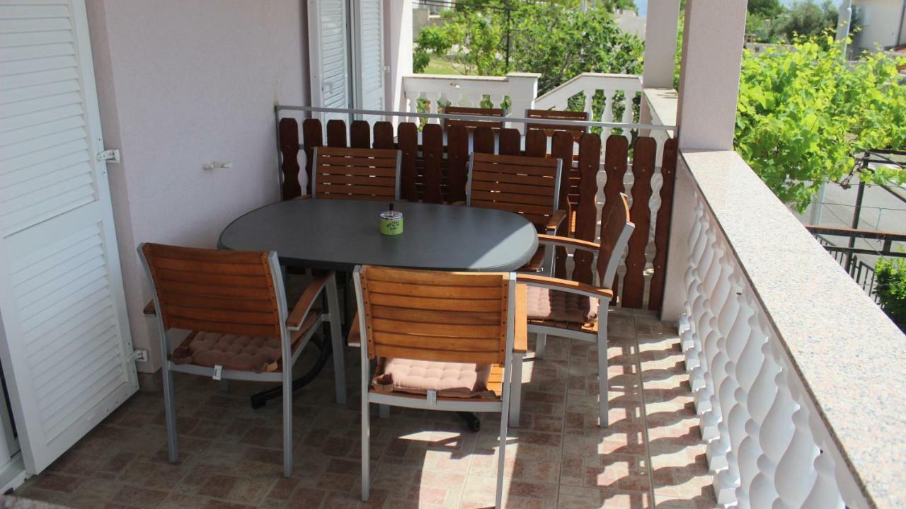 Apartmani Sabira Новий Винодольський Екстер'єр фото